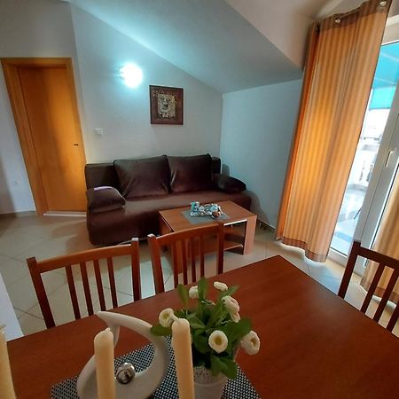 Guest House As Vodice Esterno foto