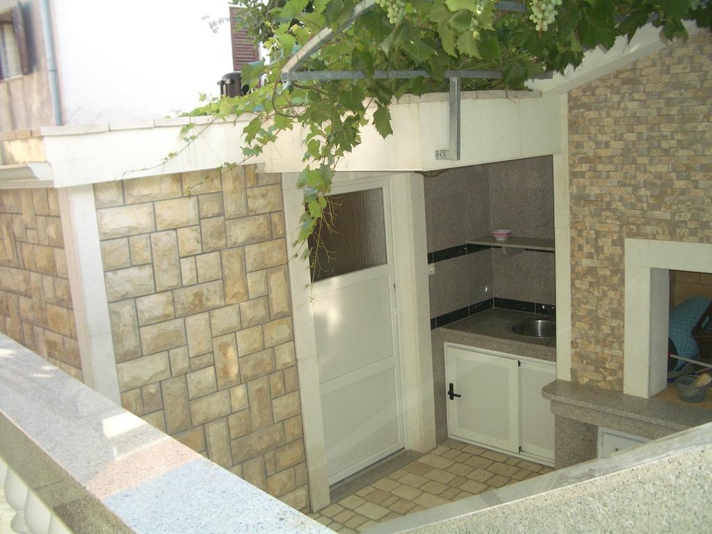 Guest House As Vodice Esterno foto