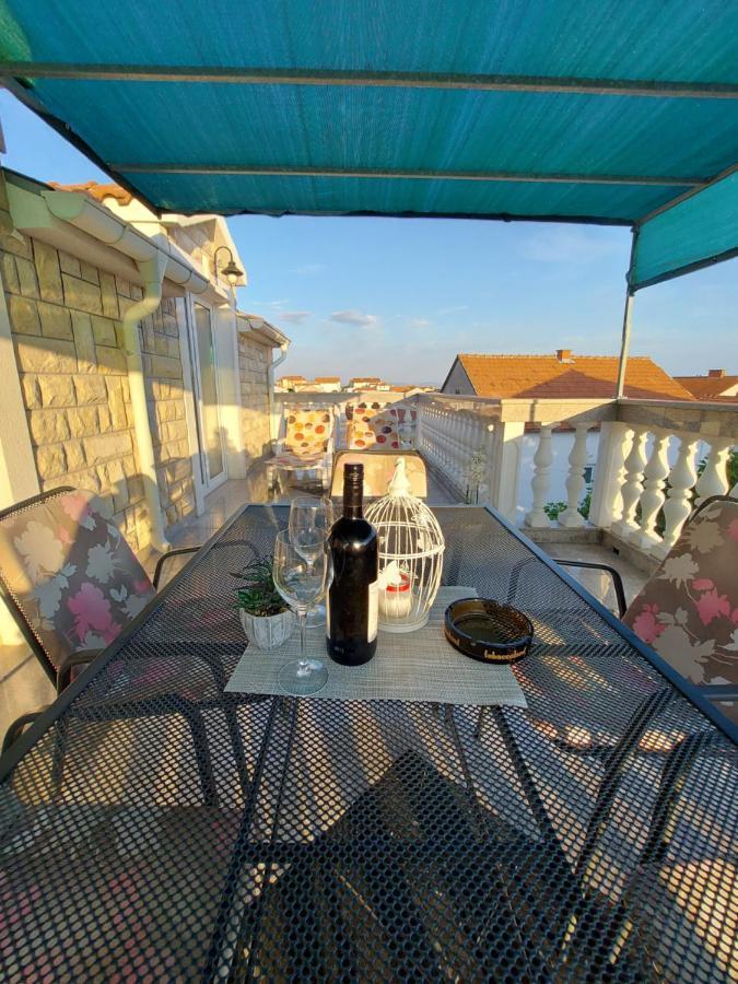 Guest House As Vodice Esterno foto